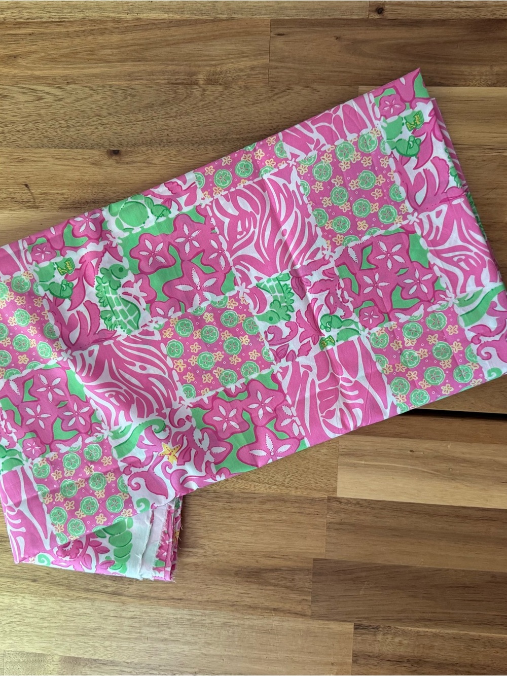 Lilly Pulitzer Cut Fabric 48x72 cotton